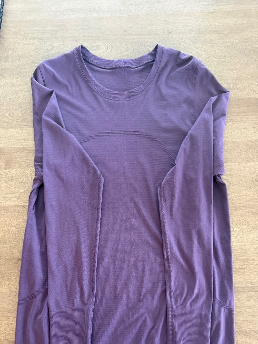 Lululemon Relaxed Swiftly Tech Long-Sleeve Shirt 2.0 *Hip Length*